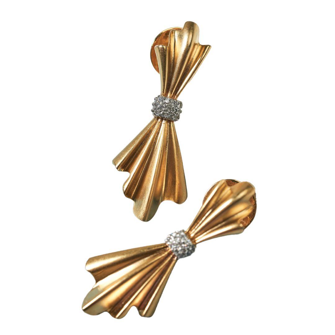 Golden Bow