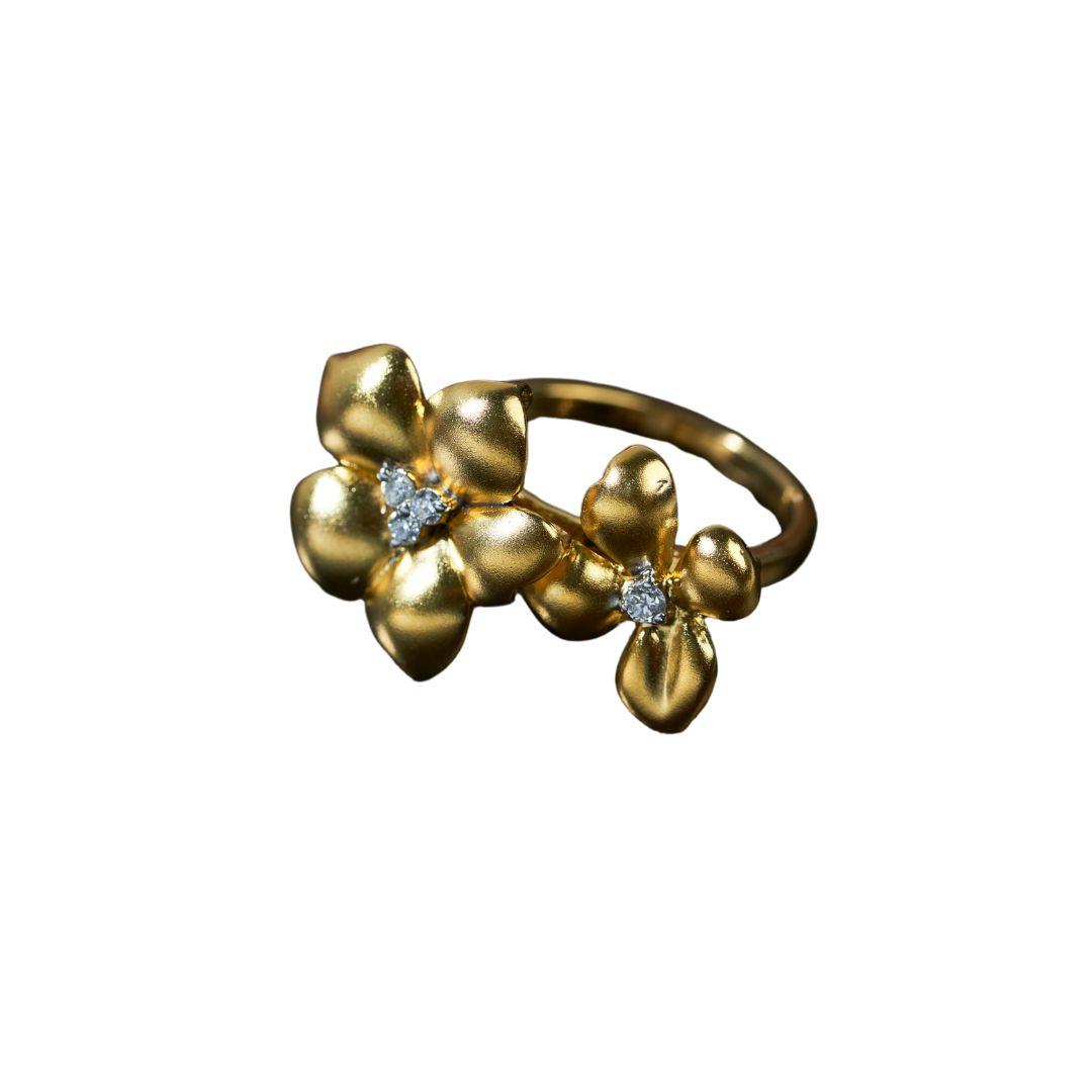 The Fleur ring